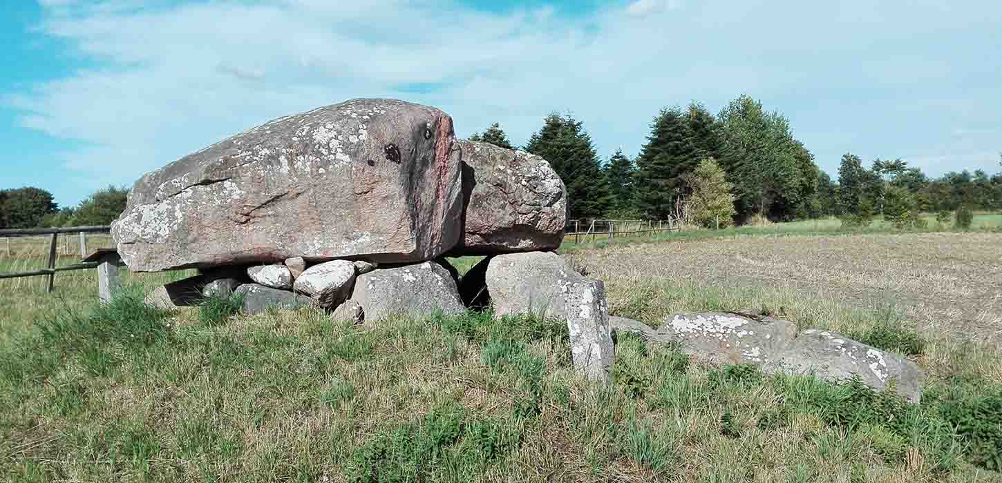 Jættestuen i Skamby